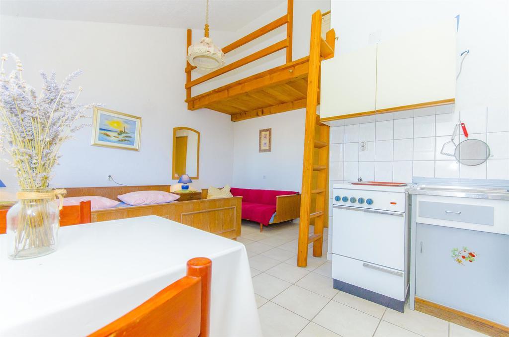 Apartments Pera Razanj Exterior photo