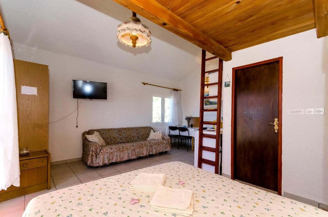 Apartments Pera Razanj Exterior photo